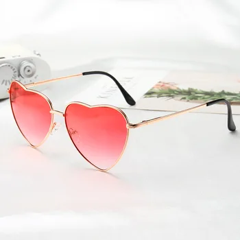 Okulary w kształcie serca kobiet Piękne odcienie Okulary dla kobiet karmelowy kolor, metalowa oprawa dziewczyna okulary przeciwsłoneczne lustro lunetę soleil